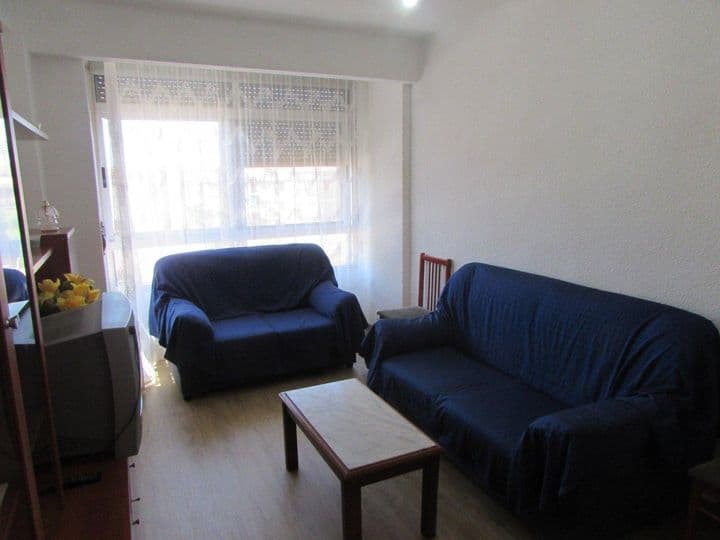 3 bedrooms apartment for rent in Albacete, Spain - Image 5