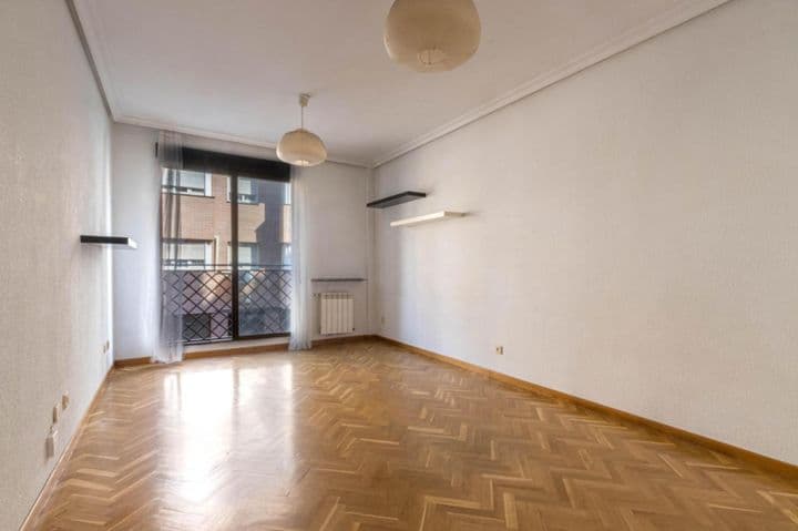 1 bedroom apartment for sale in Madrid, Spain - Image 2