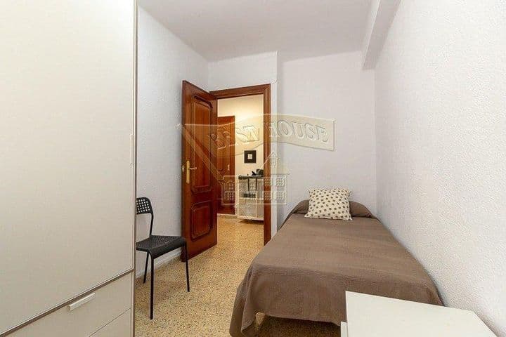 3 bedrooms apartment for rent in Valencia, Spain - Image 10