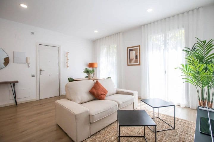 2 bedrooms apartment for rent in Poblenou, Spain - Image 4