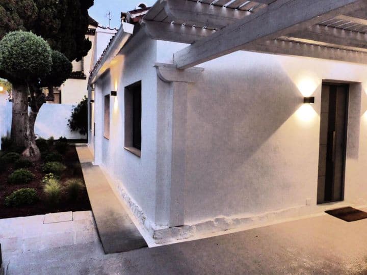 3 bedrooms house for rent in Marbella, Spain - Image 11