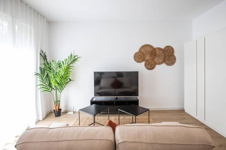 2 bedrooms apartment for rent in Poblenou, Spain - Image 9