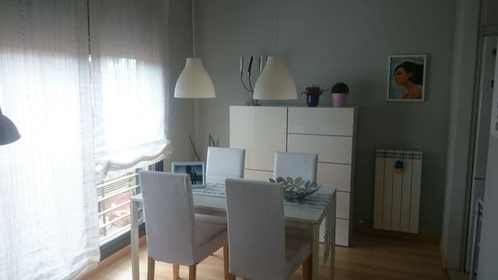 1 bedroom apartment for rent in Zaragoza, Spain - Image 4