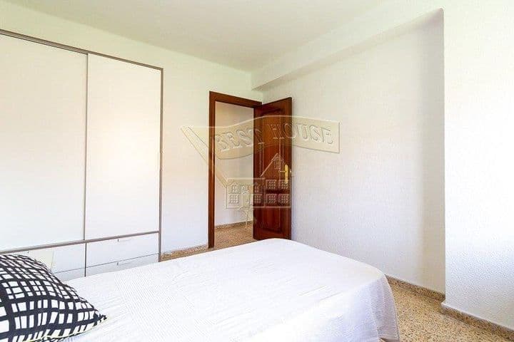 3 bedrooms apartment for rent in Valencia, Spain - Image 12