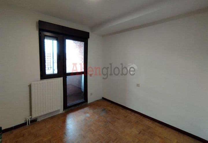 2 bedrooms apartment for sale in Oviedo, Spain - Image 2