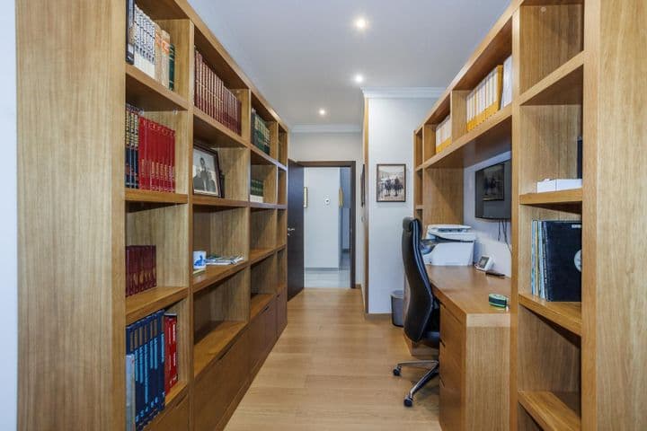 8 bedrooms house for sale in Betanzos county, Spain - Image 8