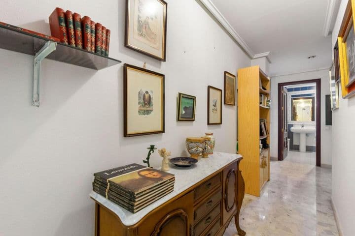 4 bedrooms apartment for sale in Centro, Spain - Image 9