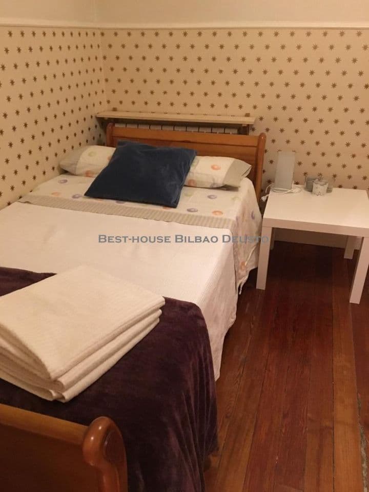 3 bedrooms apartment for rent in Bilbao, Spain - Image 9