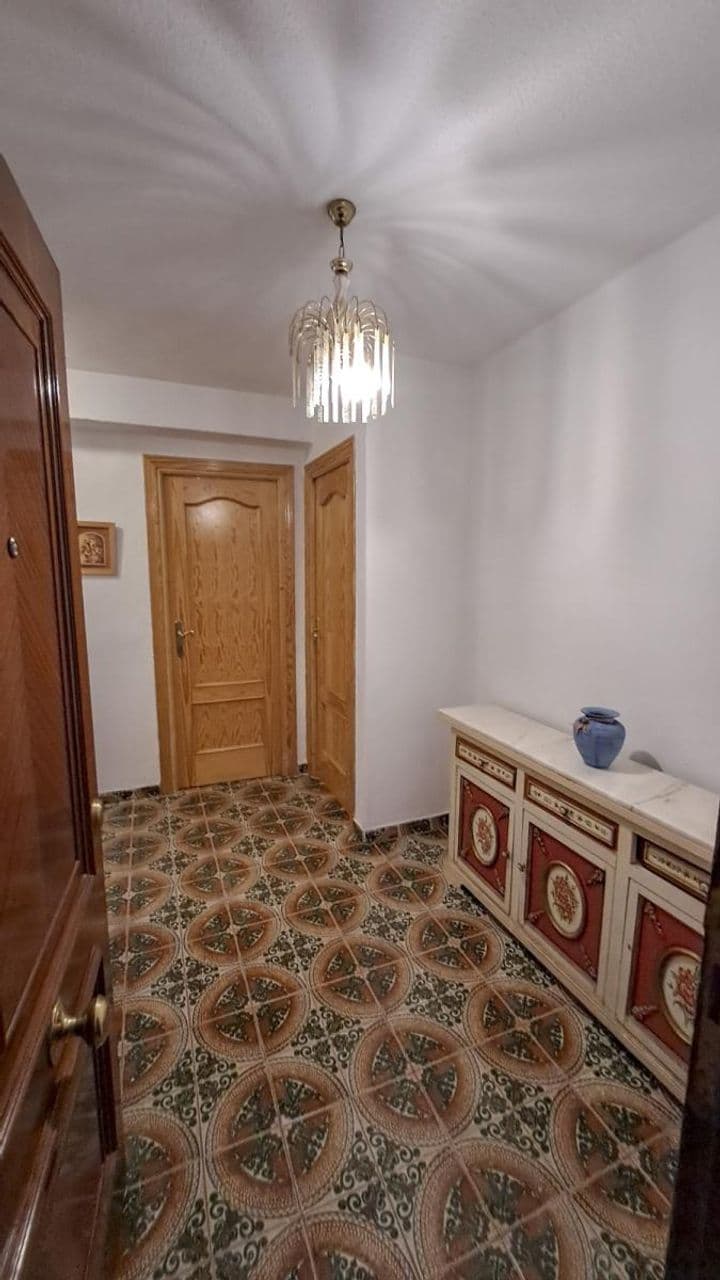 3 bedrooms apartment for rent in Granada, Spain - Image 12