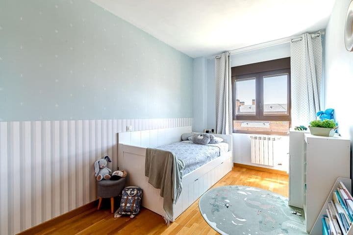 3 bedrooms apartment for sale in Las Rozas de Madrid, Spain - Image 3