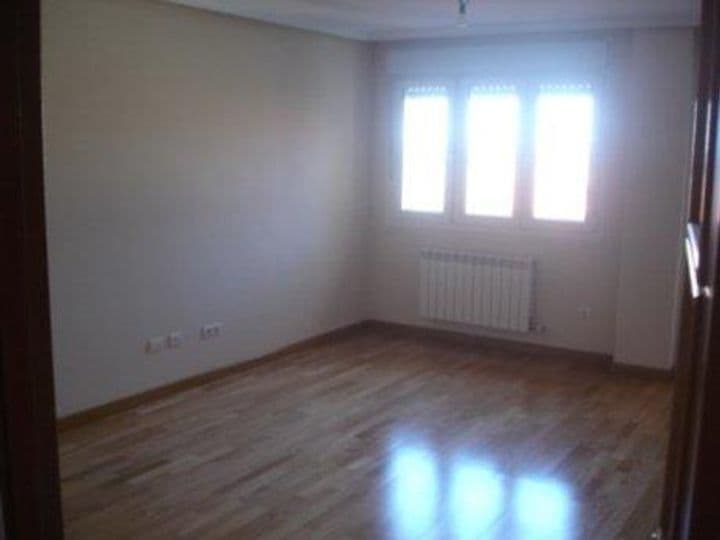 3 bedrooms apartment for sale in Valencia de Don Juan, Spain - Image 8