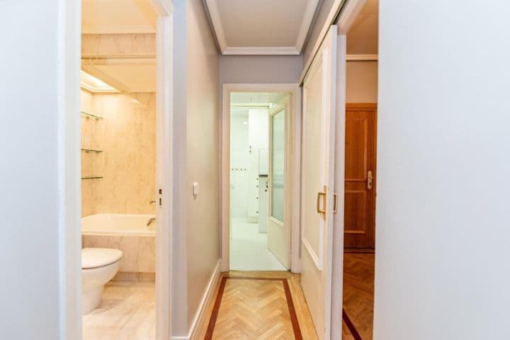 2 bedrooms apartment for sale in Madrid, Spain - Image 10