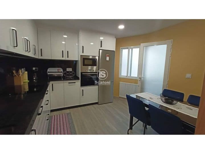 3 bedrooms apartment for rent in Vilagarcia de Arousa, Spain - Image 3