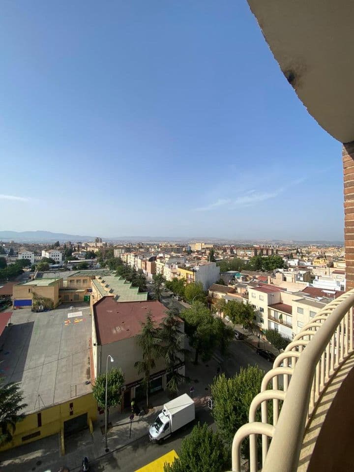 3 bedrooms apartment for rent in Granada, Spain - Image 6