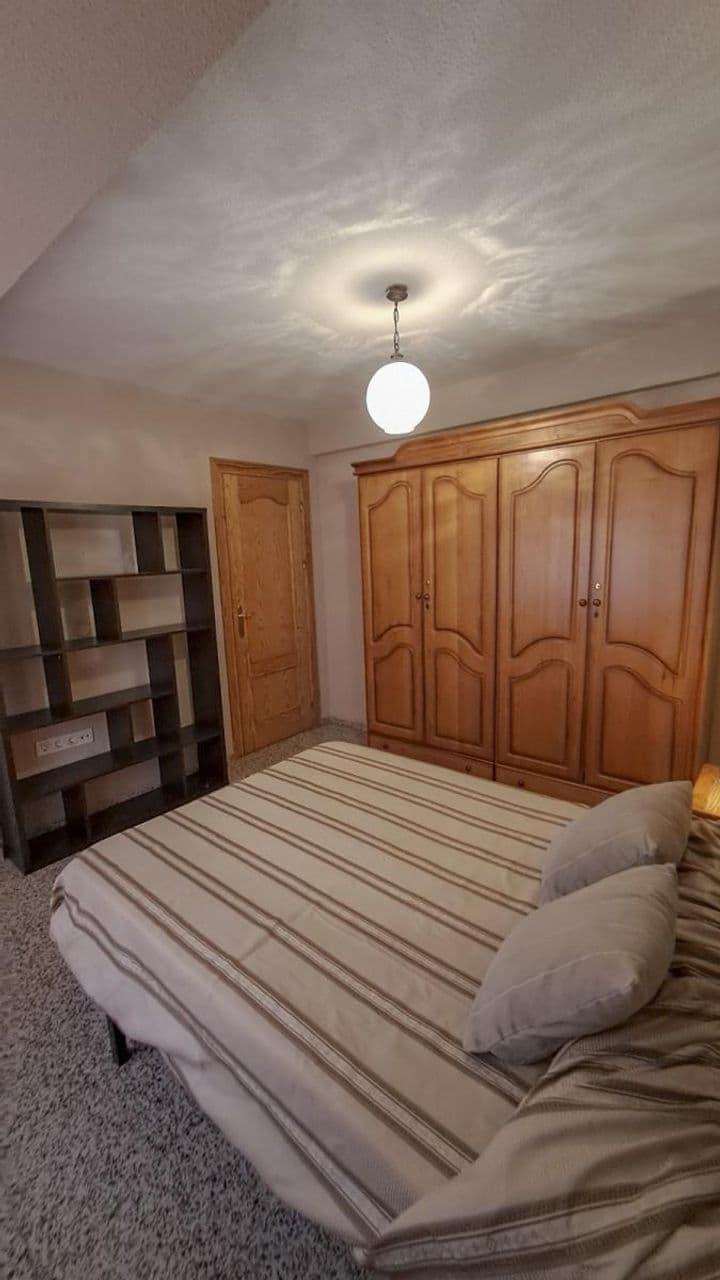 3 bedrooms apartment for rent in Granada, Spain - Image 7