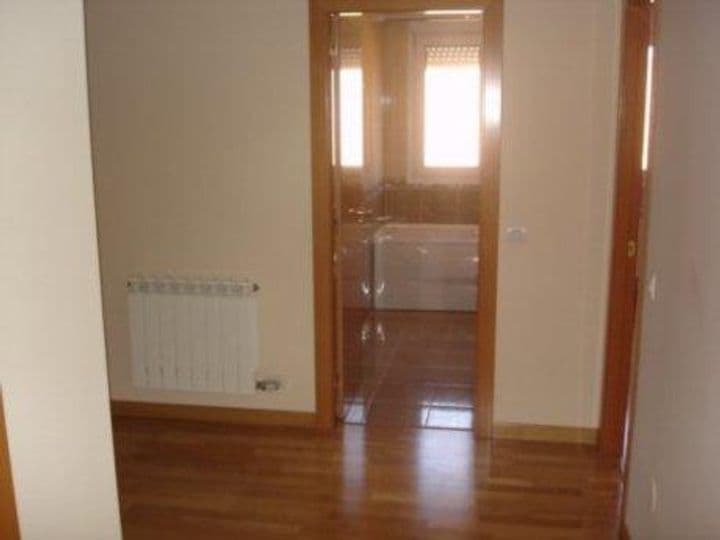 3 bedrooms apartment for sale in Valencia de Don Juan, Spain - Image 5