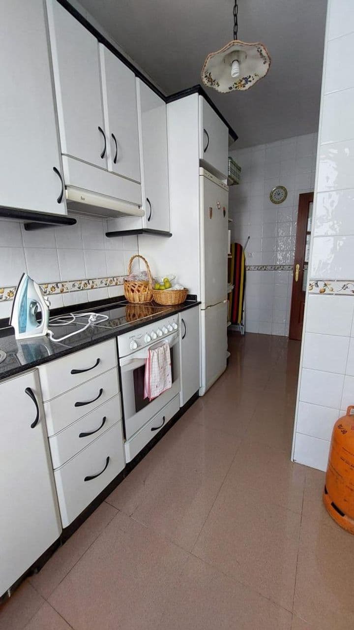 3 bedrooms apartment for sale in Corunna, Spain - Image 9