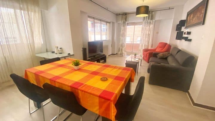 3 bedrooms apartment for rent in Camino de Ronda, Spain - Image 4