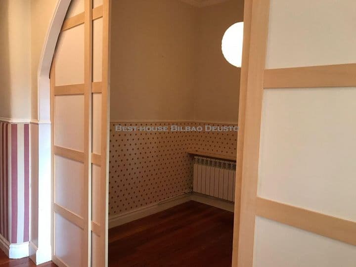 3 bedrooms apartment for rent in Bilbao, Spain - Image 4