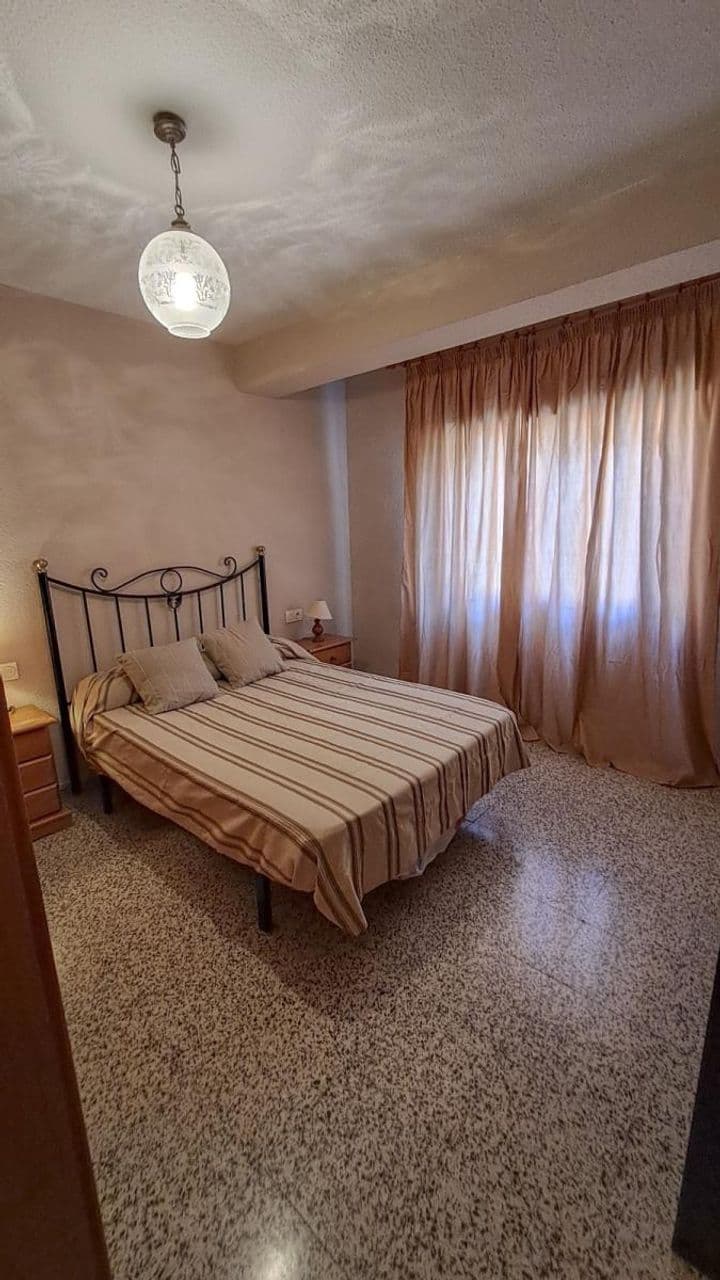 3 bedrooms apartment for rent in Granada, Spain - Image 6