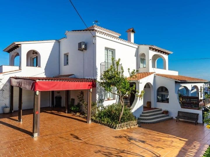 5 bedrooms house for sale in Es Castell, Spain