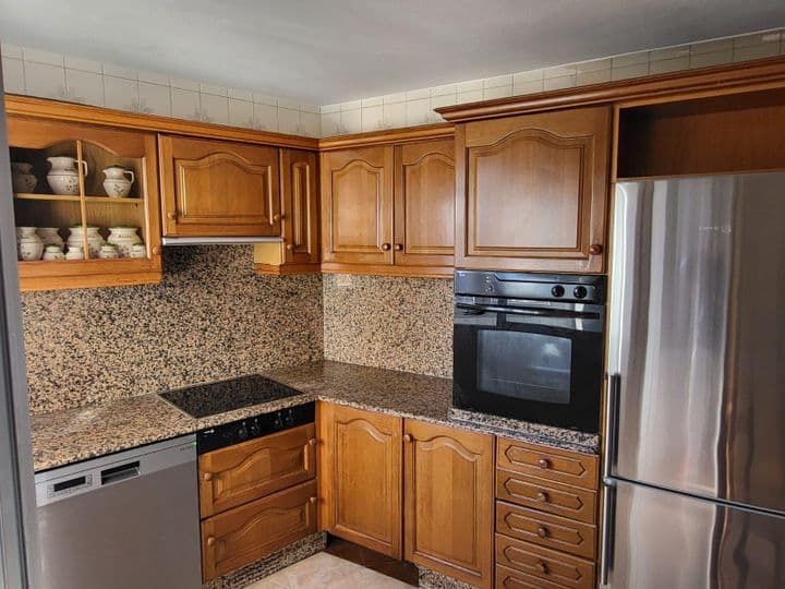 3 bedrooms apartment for rent in Corunna, Spain - Image 7