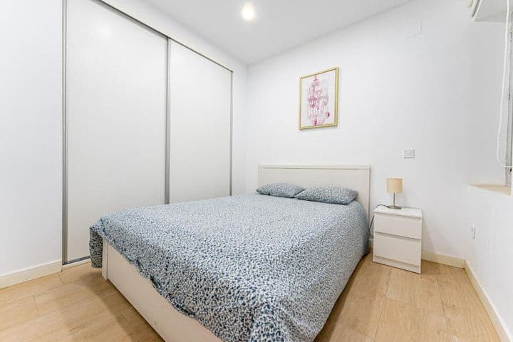 1 bedroom apartment for sale in Centro, Spain - Image 6