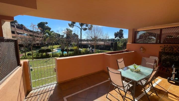 2 bedrooms apartment for rent in Elviria-Cabopino, Spain - Image 2