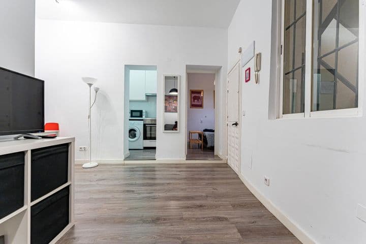 1 bedroom apartment for sale in Centro, Spain - Image 10