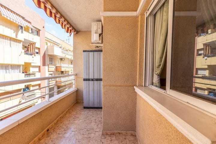 1 bedroom apartment for sale in Playa de los Locos, Spain - Image 2