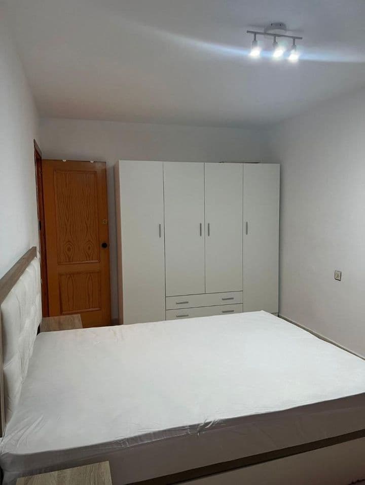 3 bedrooms apartment for rent in Centro Ciudad, Spain - Image 7