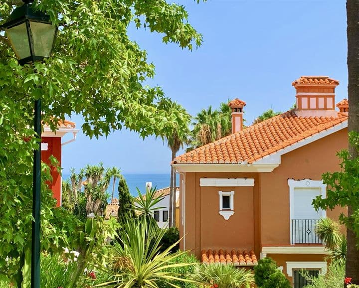 4 bedrooms house for sale in La Alcaidesa, Spain - Image 8