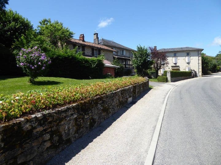 6 bedrooms other for sale in LATRONQUIERE, France