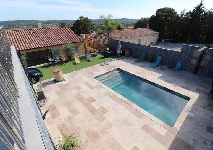 5 bedrooms house for sale in  France