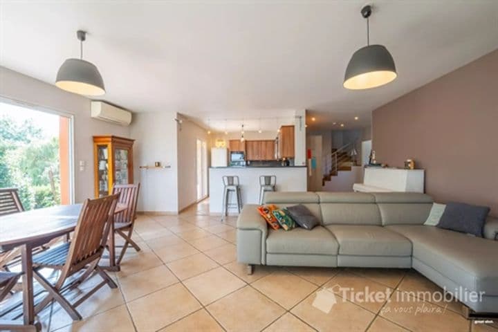 House for sale in Levignac, France - Image 3