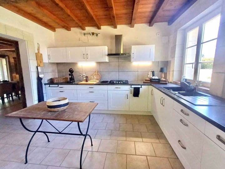 3 bedrooms house for sale in Poitou-Charentes, France - Image 3