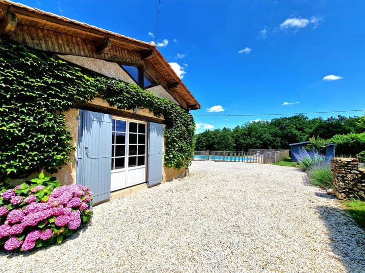 4 bedrooms house for sale in  France