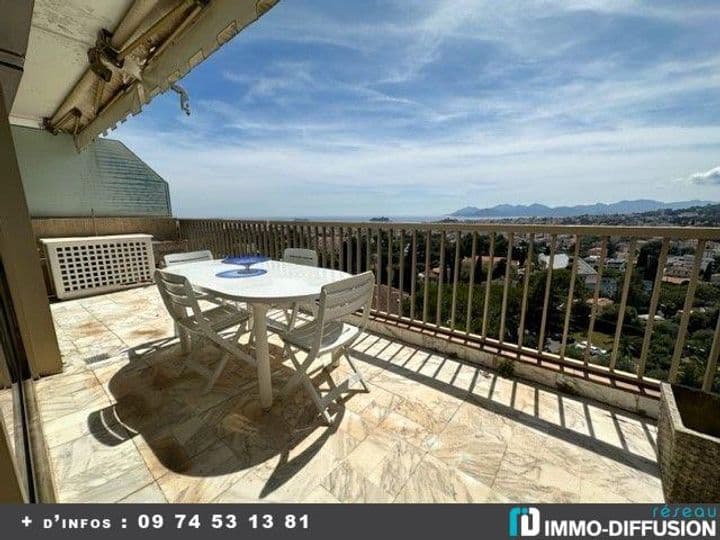 2 bedrooms house for sale in CANNES, France - Image 2