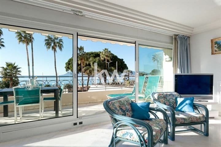 1 bedroom apartment for sale in Cannes, France - Image 2