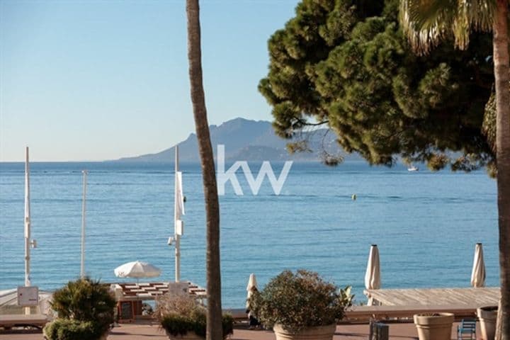 1 bedroom apartment for sale in Cannes, France - Image 4