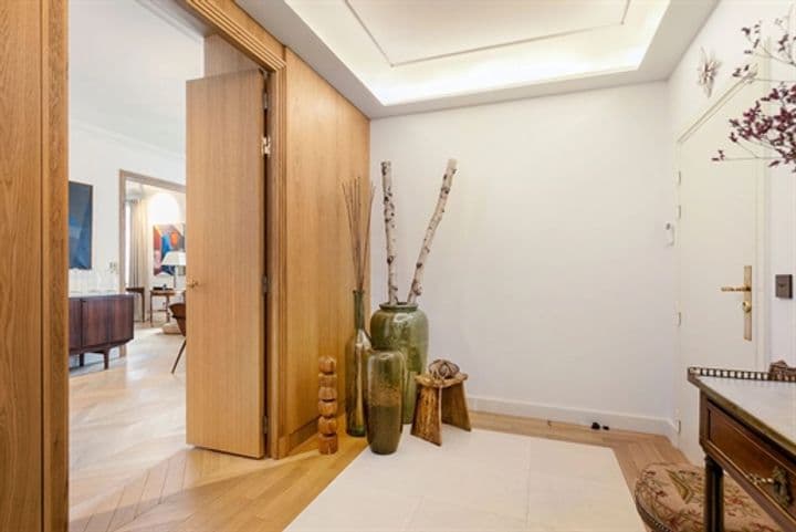 3 bedrooms apartment for sale in Paris 7eme, France - Image 12