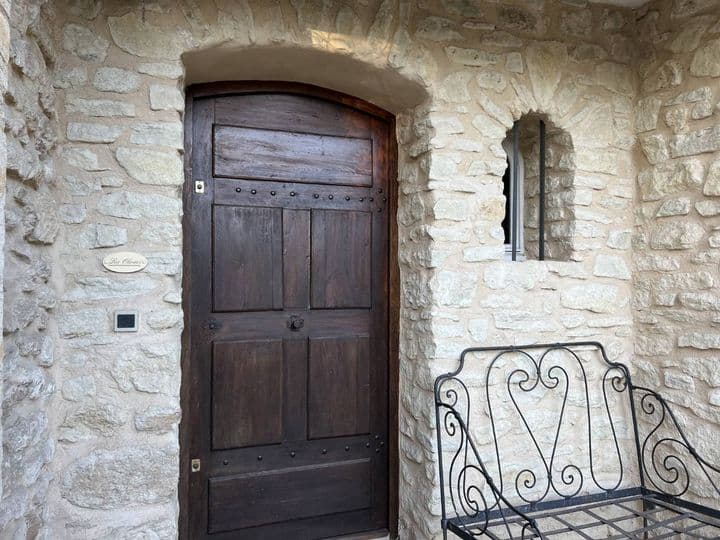 6 bedrooms house for sale in CARPENTRAS, France - Image 3