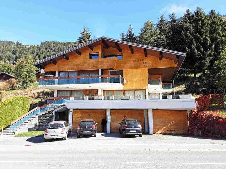 8 bedrooms house for sale in Chatel, France