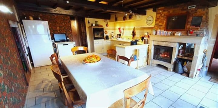 House for sale in Chauffailles, France - Image 4