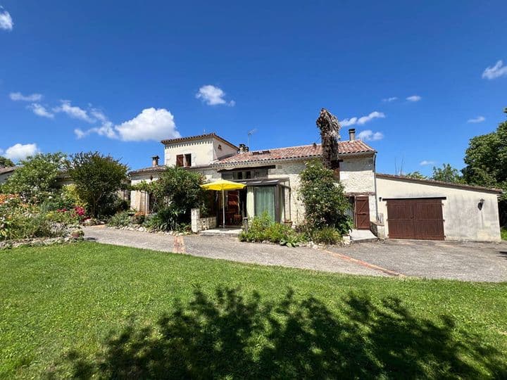 5 bedrooms house for sale in  France