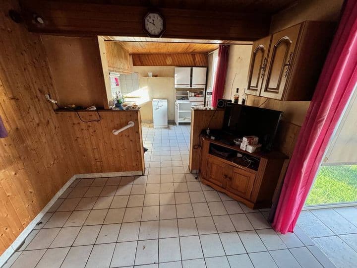 3 bedrooms house for sale in ENTRAYGUES SUR TRUYERE, France - Image 8