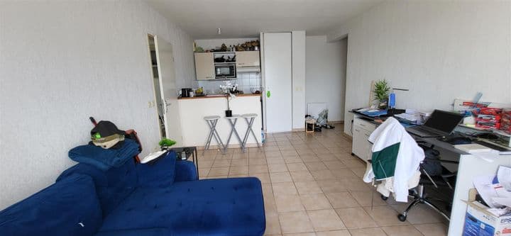 1 bedroom apartment for sale in Poitiers, France