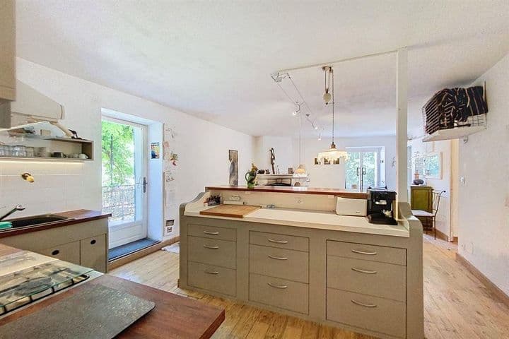 2 bedrooms house for sale in  France - Image 10