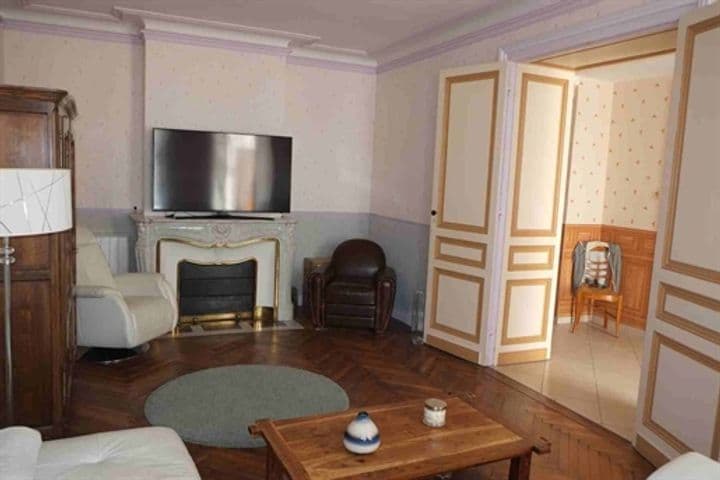 4 bedrooms house for sale in Blaye, France - Image 2