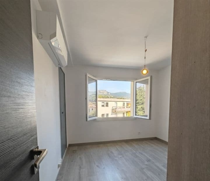 3 bedrooms apartment for sale in Toulon, France - Image 9